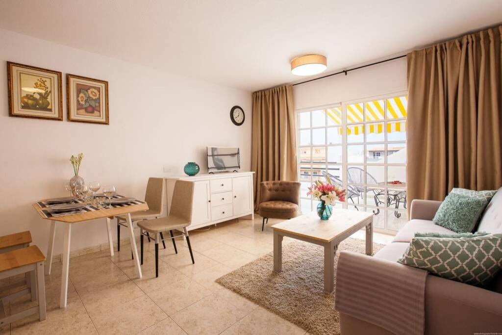 Apartment Laura Playa La Arena Puerto de Santiago  Εξωτερικό φωτογραφία